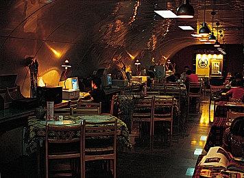 《死亡岛2》让玩家在半空中也能定制自己的技能